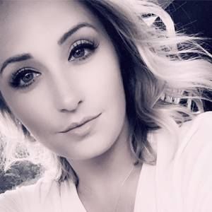 Meet your Posher, Alisha